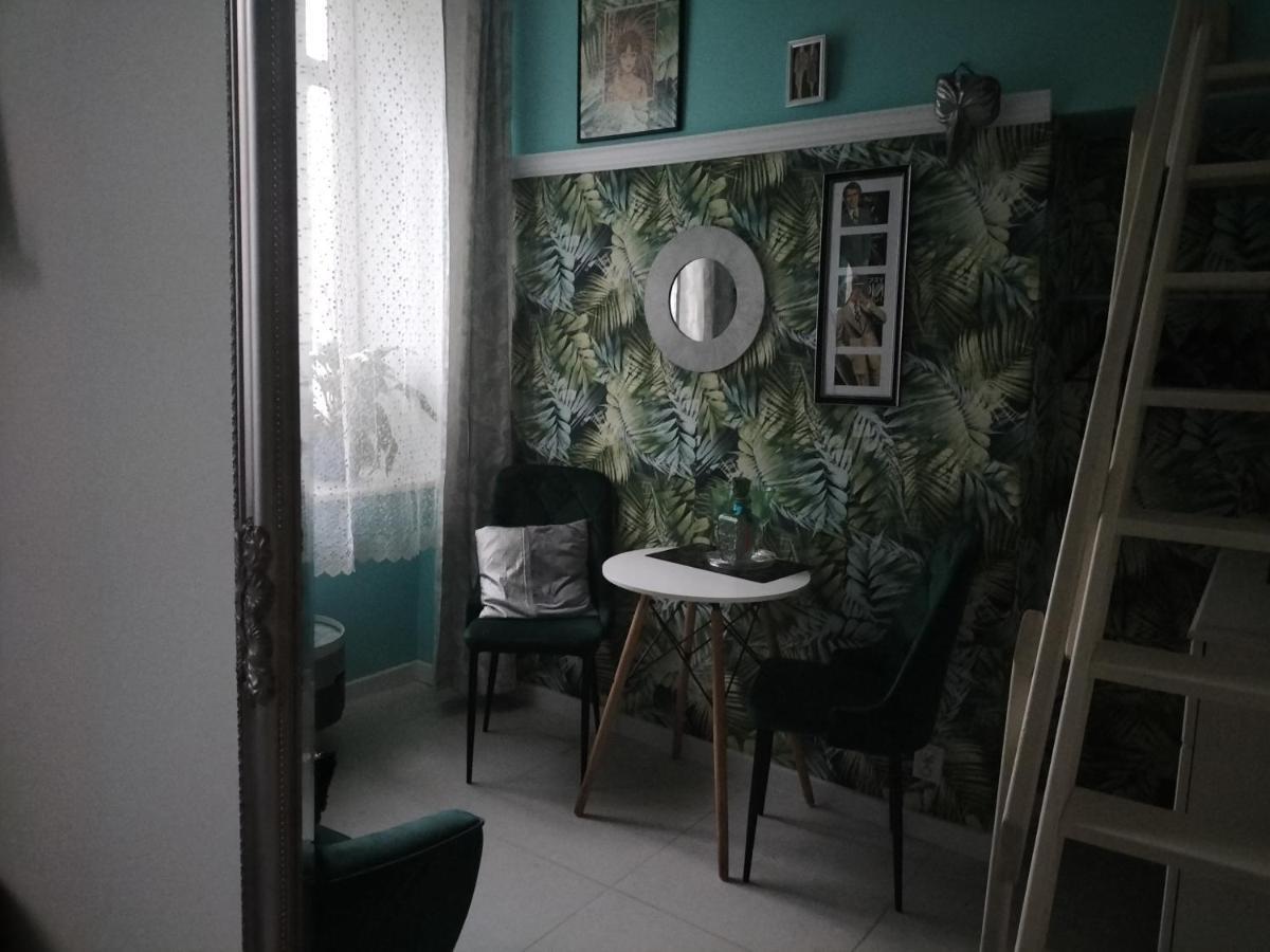 Bed and Breakfast DobraNoc Lodž Exteriér fotografie